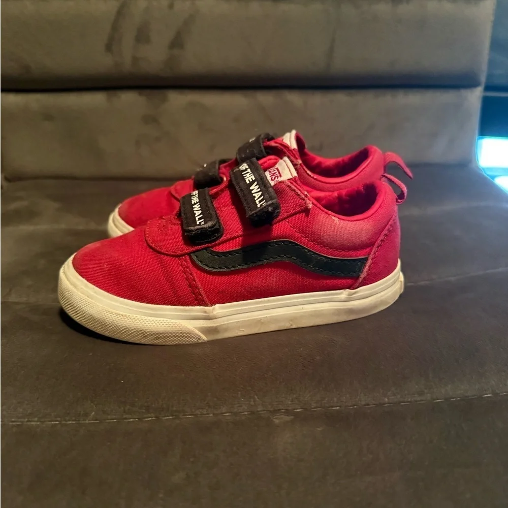 Kids Vans Red Canvas Sneakers with 'Off The Wall' Straps Size 9c